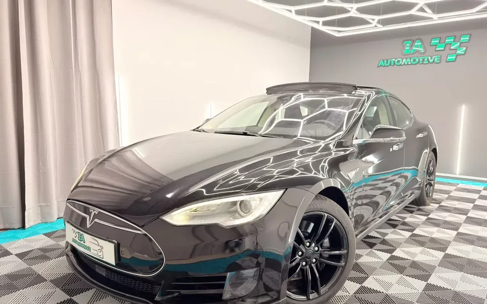 Tesla Model S 70