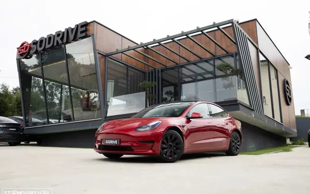 Tesla Model 3 Standard Range Plus RWD