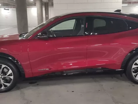 Ford Mustang Mach-E 98.7 kWh Premium AWD