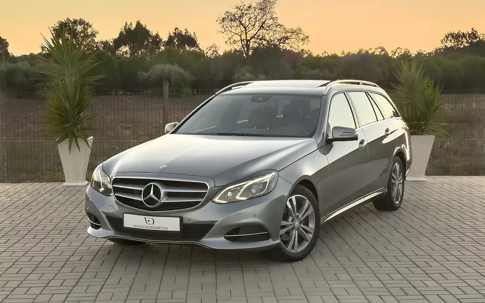 Mercedes-Benz E 220 BlueTEC 4Matic 7G-TRONIC Avantgarde