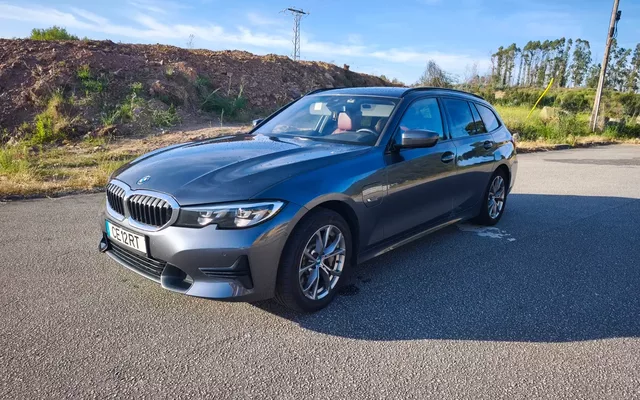 BMW 330 e Aut. Sport Line