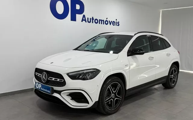 Mercedes-Benz GLA 250 e AMG Line