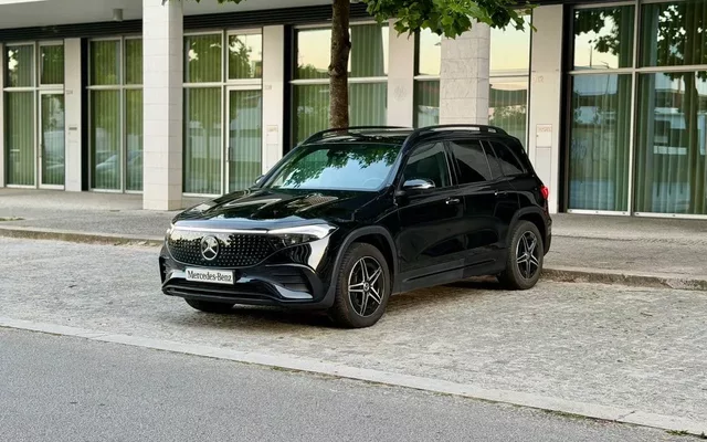 Mercedes-Benz EQB 250+ AMG Line