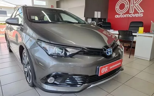 Toyota Auris Touring Sports 1.8 HSD Comfort +P.Techno+P.Sport