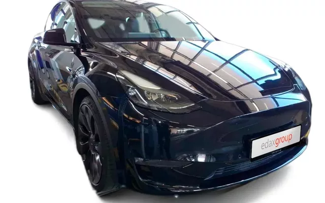 Tesla Model Y Performance Dual Motor AWD