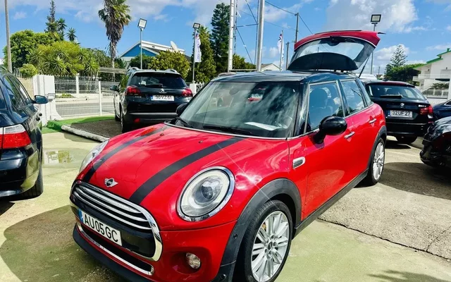 MINI 5 Portas Cooper Sport Edition