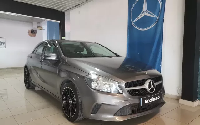 Mercedes-Benz A 180