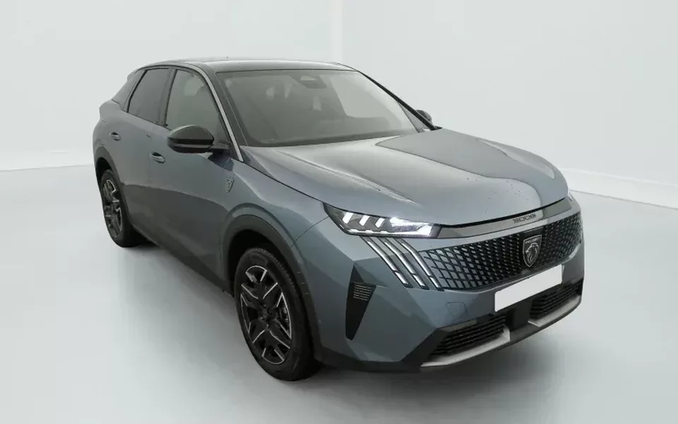 Peugeot 3008 Hybrid 145 e-DCS6 GT Zéro km immatriculé