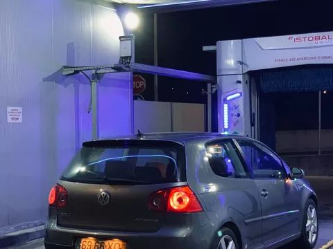 VW Golf 2.0 FSi Sport