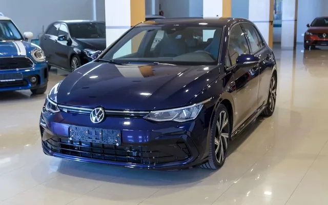 VOLKSWAGEN Golf Golf 2.0TDI R-Line DSG 110kW