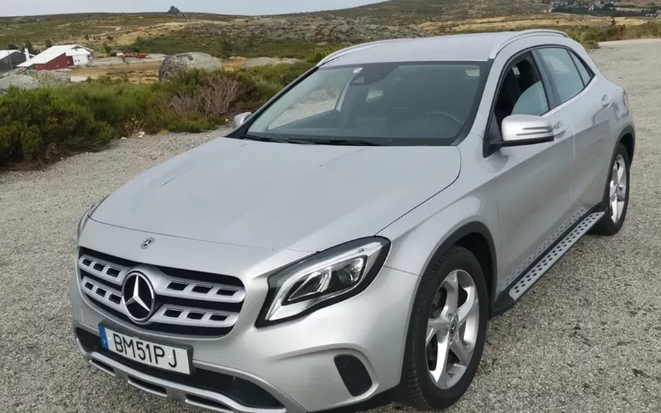 Mercedes-Benz GLA 180