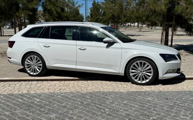 Skoda Superb Break 2.0 TDI Laurin&Klement DSG