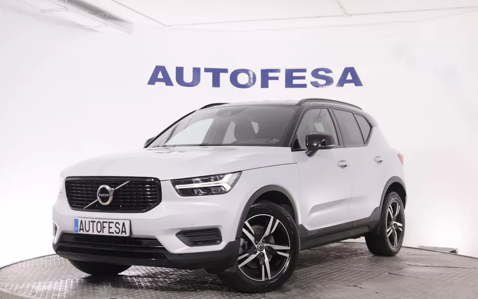 Volvo XC40 2.0 B4 HYBRID AWD R DESIGN AUTO 197CV 5P # IVA DEDUCIBLE, NAVY, PARKTRONIC
