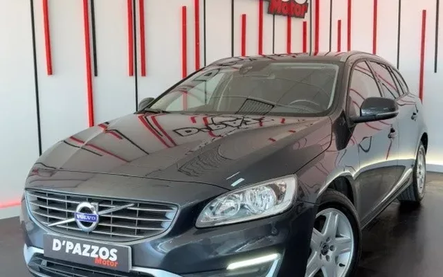 VOLVO V60 V60 D2 Momentum - 14999€ en Jerez de la frontera