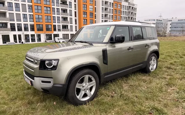 Land Rover Defender 110 D200