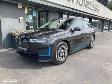 BMW iX