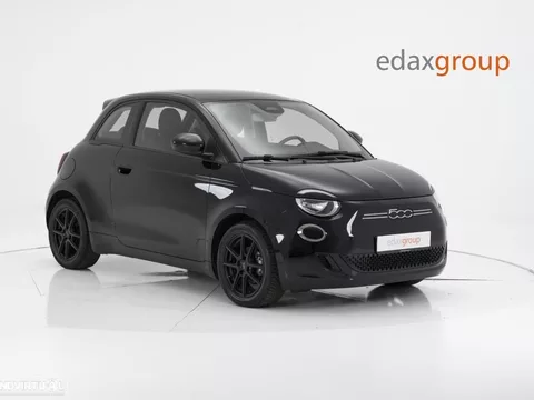 Fiat 500e Action