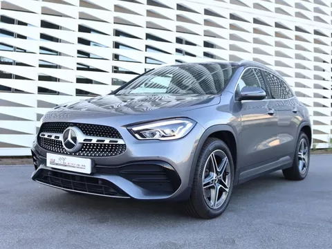 Mercedes-Benz GLA 250 e AMG Line