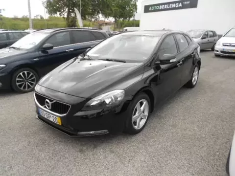 Volvo 121 2017 V40 D2