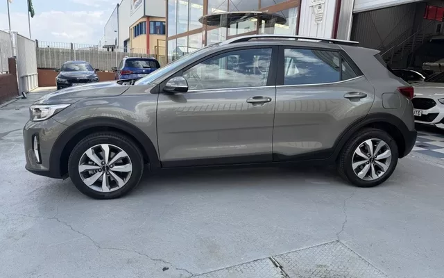 KIA Stonic Stonic 1.0 T-GDi MHEV DCT Drive 120 - 19675€ en Palencia