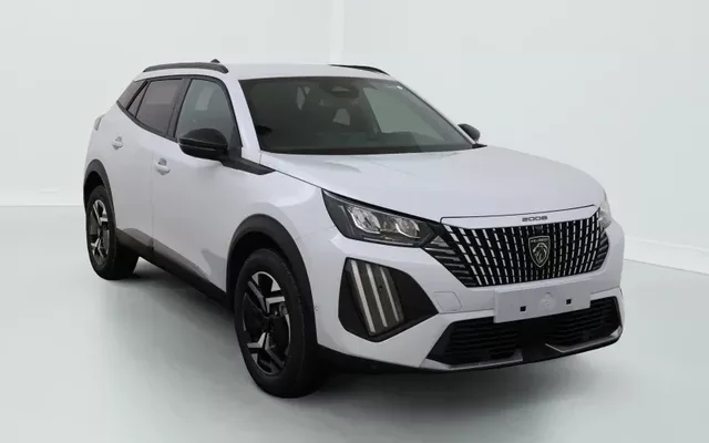 Peugeot 2008 Allure 1.2 Turbo 100 hp Man.6 Zéro km immatriculé