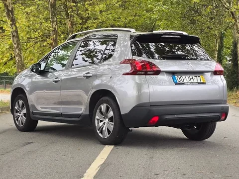 Peugeot 2008 1.2 PureTech Style