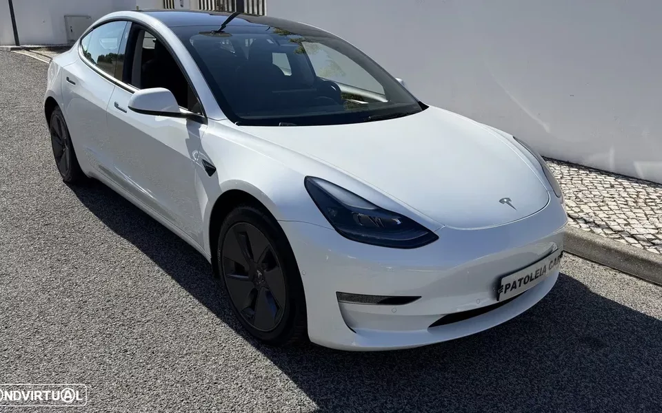 Tesla Model 3 Long-Range RWD