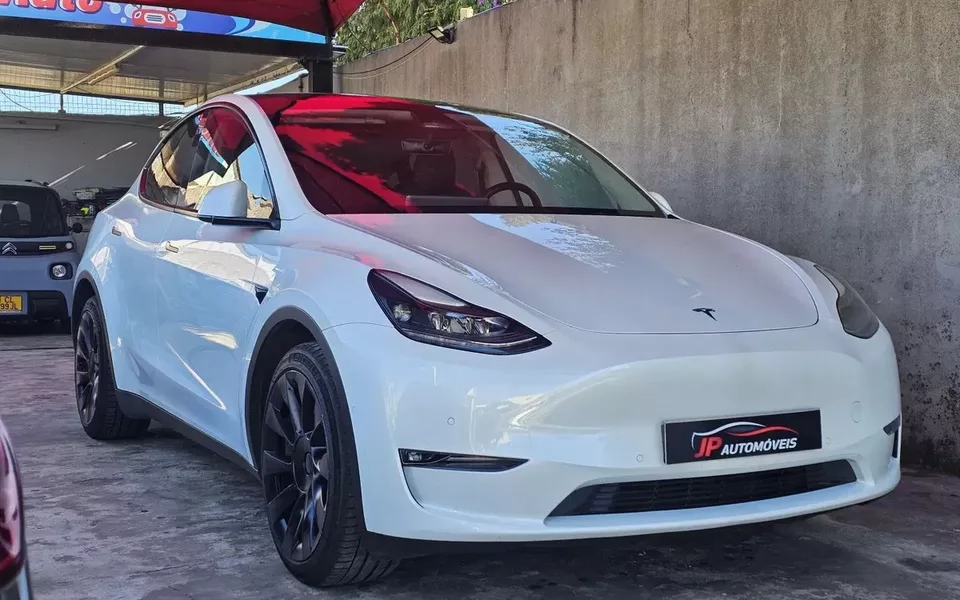 Tesla Model Y Long Range Dual Motor AWD