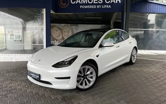 Tesla Model 3 Standard Range Plus RWD