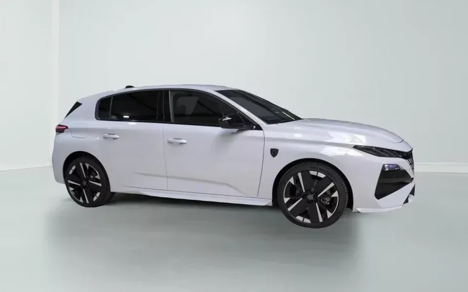 Peugeot 308 NOUVELLE 308 Hybrid 145 e-DCS6 GT Zéro km immatriculé