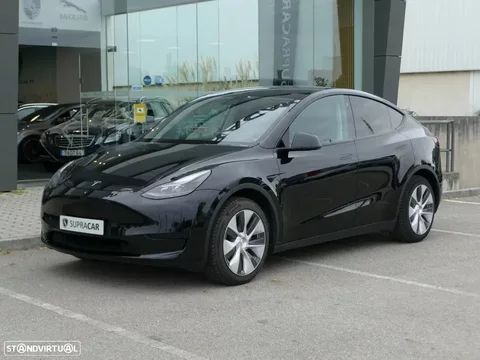 Tesla Model Y Standard