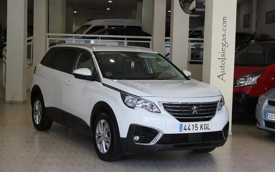 PEUGEOT 5008 5008 1.6 BlueHDi Active 120