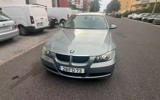 BMW 320 d Auto