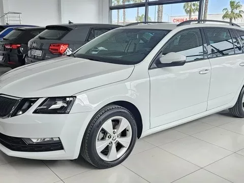 SKODA Octavia Octavia Combi 2.0TDI CR Like DSG 110kW