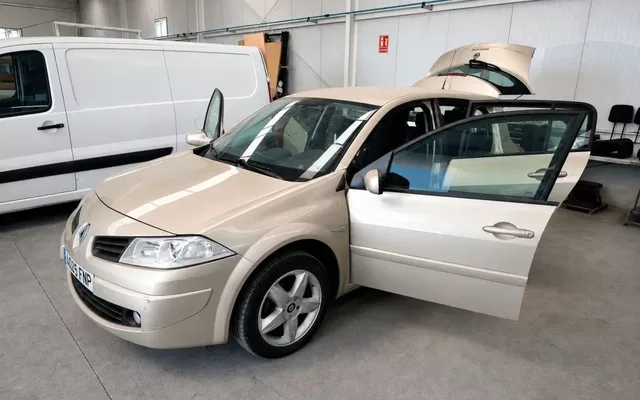 RENAULT Mégane Mégane 1.4 Confort Authentique