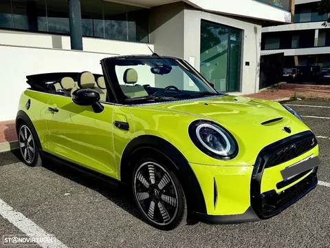 MINI Cabrio Cooper S Classic Auto Desportiva