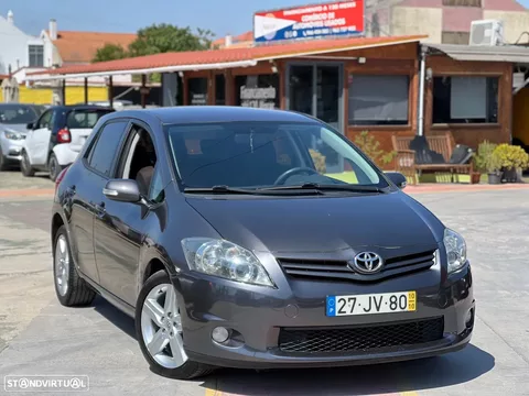Toyota Auris 1.4 D-4D Sol