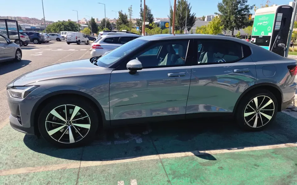 Polestar 2 Long Range 78 kWh AWD
