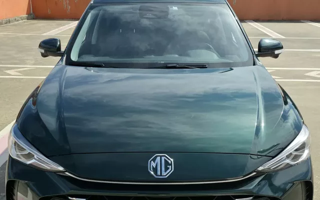 MG ZS 1.5 Hybrid+ Luxury