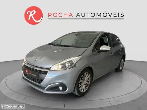 Peugeot 208 1.2 PureTech Signature