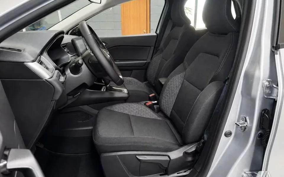 RENAULT Captur CAPTUR 1.6 E-TECH 117KW EVOLUTION PLUG IN 5P - 15990€ en Orcoyen