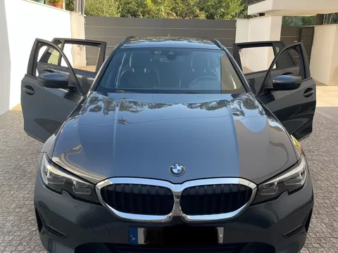 BMW 320