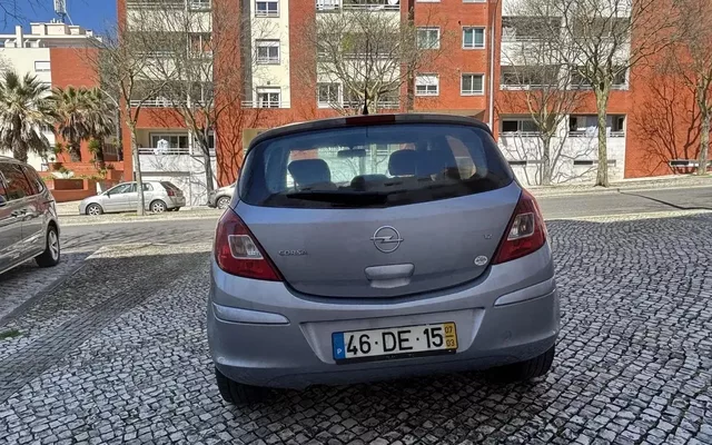 Opel Corsa 1.2 CMON