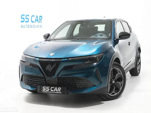 Alfa Romeo Junior 54 kWh Intensa