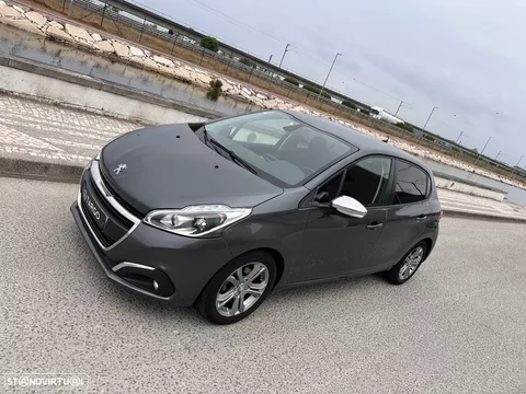 Peugeot 208 1.4 HDi SE Style