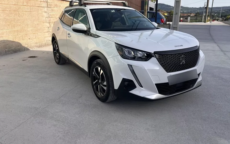 Peugeot 2008 1.2 PureTech Allure Pack