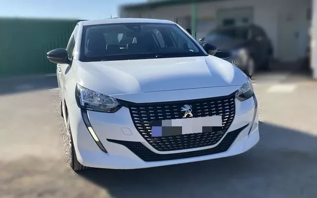 PEUGEOT 208 BlueHDi Active