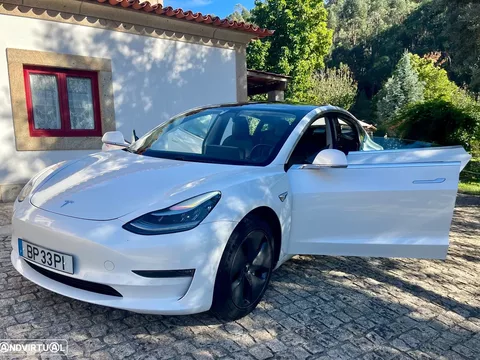 Tesla Model 3 Long Range AWD Dual Motor