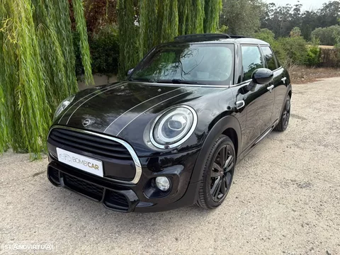 MINI 5 Portas Cooper D Aut.