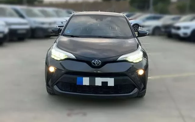 TOYOTA C-HR + 1.8 125H Advance